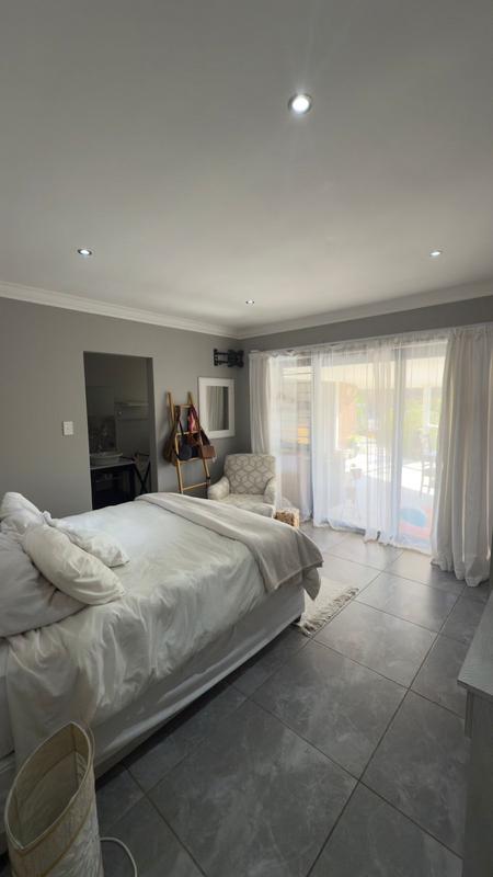 4 Bedroom Property for Sale in Noorsekloof Eastern Cape